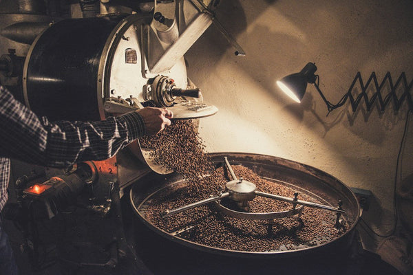 How Much Caffeine Is in Decaf Coffee? Amounts in Espresso, Filter & Instant